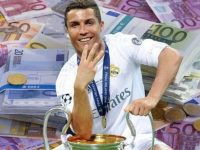 Cristiano Ronaldo devine primul miliardar din fotbal