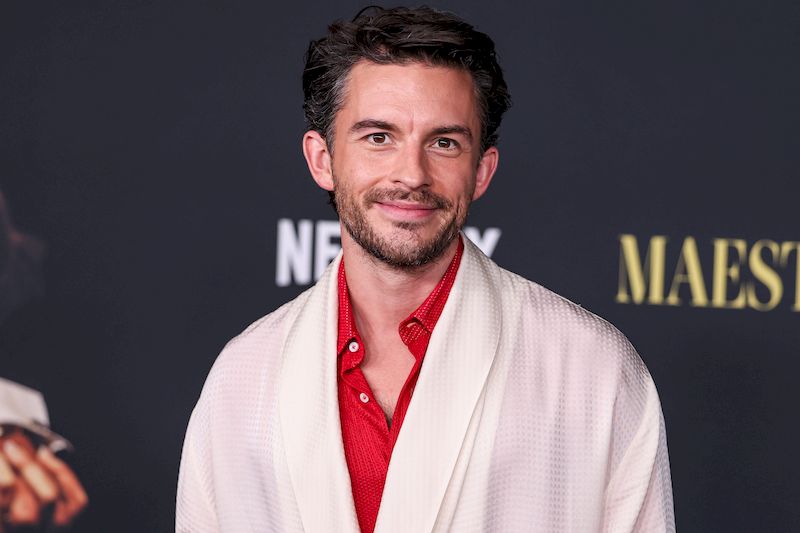Jonathan Bailey ,din Wicked şi Bridgerton, desemnat cel mai sexy bărbat în viaţă