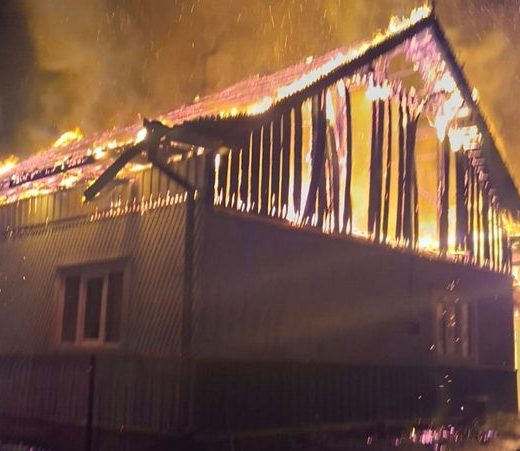 CJ Suceava a alocat 285.000 de lei pentru sprijinirea a zece familii ale căror locuinţe au fost afectate de incendii