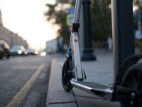 Peste 200 de sancţiuni aplicate de poliţişti în judeţ, pentru prevenirea accidentelor cu trotinete şi biciclete