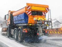 Prefectura monitorizează acţiunile de deszăpezire