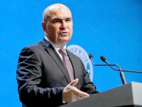 Reforma administraţiei publice şi pachetul de relansare economică vor fi adoptate prin OUG