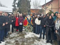 Omagiu adus lui Mihai Eminescu la bustul din centrul municipiului Rădăuţi