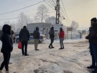Protest public în comuna Grămeşti, la -16 grade Celsius, împotriva majorării impozitelor şi taxelor locale