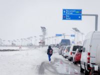 Evitaţi deplasările inutile pe fondul ninsorilor abundente!
