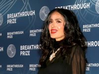 Salma Hayek produce un film pentru a apăra imaginea Mexicului