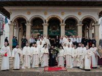 Liturghie arhierească şi instalarea noului paroh la Catedrala din Gura Humorului