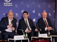 Suceava ar putea avea zbor direct spre Varşovia