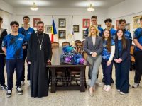 Arhiepiscopia Sucevei şi Rădăuţilor sprijină participarea unor tineri suceveni la o competiţie internaţională de robotică din Statele Unite