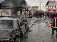 Incendiu violent la o casă de locuit din oraşul Cajvana