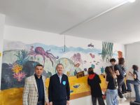 Culoare şi speranţă: pereţii căminului CSEI Suceava, transformaţi în opere de artă de elevii Colegiului de Artă Suceava