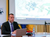 „Experienţa nu se predă odată cu biroul!”