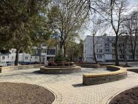 Zona din spatele fostului restaurant Naţional a devenit un spaţiu modern şi verde