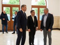 Ministrul Cseke Attila a inaugurat creşa din Baia şi sediul renovat al Primăriei Fălticeni