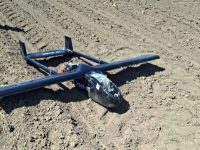 Dronă găsită pe un teren agricol la Şerbăuţi, la 20 km de frontiera cu Ucraina