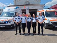 Trei ambulanţe noi, echipate la standarde moderne, intră în dotarea Substaţiei de Ambulanţă Fălticeni
