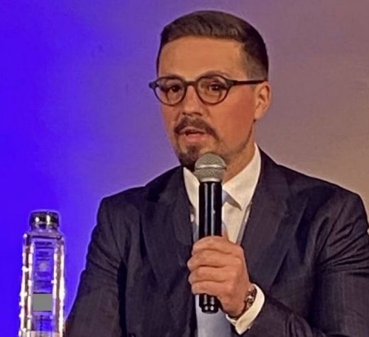 Dr. Iustinian Ioachim Simion, dialog despre performanţă şi valori