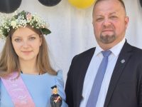 Ecaterina Lăzăroi, şefă de promoţie cu media 10 la Şcoala Gimnazială „Constantin Blănaru” din Cornu Luncii