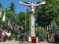 Drapelul este despre ţara pe care o purtăm în suflet, oriunde ne-ar purta paşii