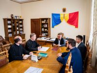 Arhiepiscopia Sucevei şi Rădăuţilor sprijină Spitalul Municipal Vatra Dornei prin punerea la dispoziţie a unui imobil destinat Secţiei de Boli Infecţioase