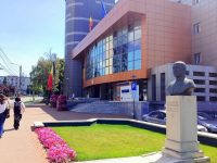 Primăria Sucevei, prioritate pentru „mai mult verde”, în detrimentul locurilor de parcare