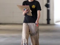 Fiica cea mică a lui Brad Pitt şi Angelina Jolie cere eliminarea numelui „Pitt”