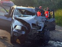 Accident grav cu un tânăr mort şi alţi doi răniţi