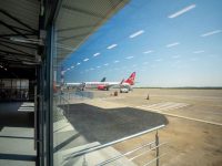 Noua sală de aşteptare Schengen de la aeroport a fost dată în folosinţă