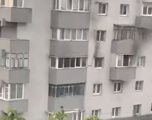Incendiu într-un apartament de la etajul 2