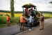 „De aproape 15 ani nu a mai văzut drumul ăsta asfalt”